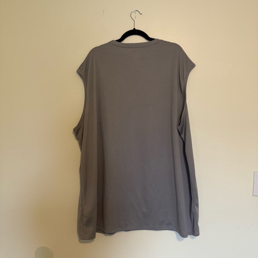 HB | Men's Gray Sleeveless Tank Top - Picture 5 of 5
